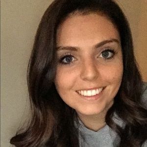 Meet your Posher, Traci